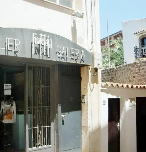 Pis Centre Apartment *